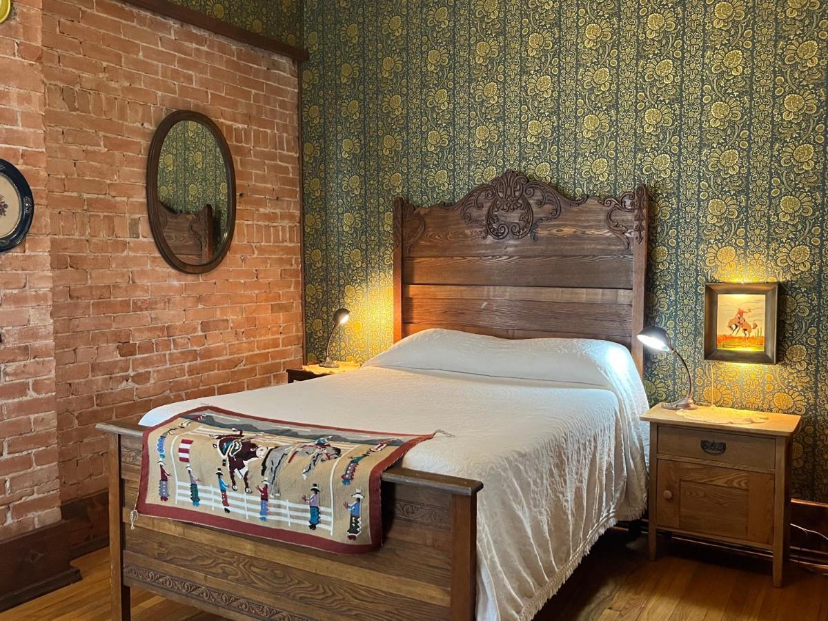 Gable House Bed And Breakfast Inn Дуранго Экстерьер фото